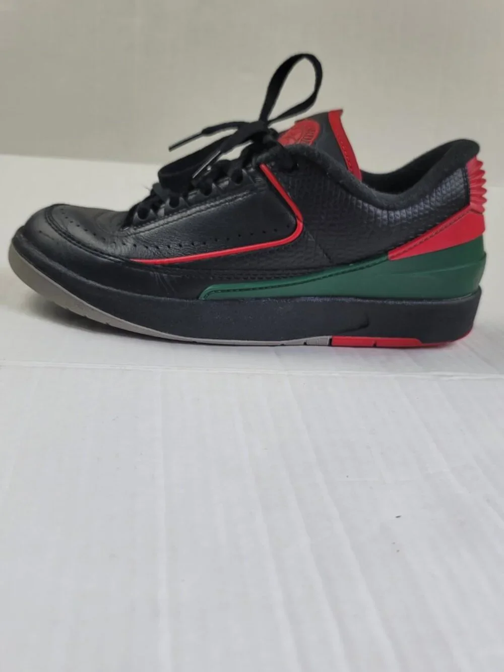 Nike Air Jordan 2 Retro Low Christmas Black Red Green Size 6Y Sneakers